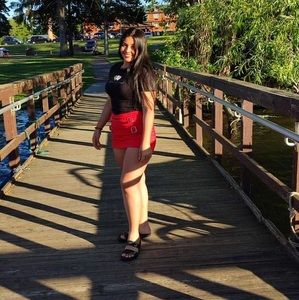 Meet your Posher, Daniela